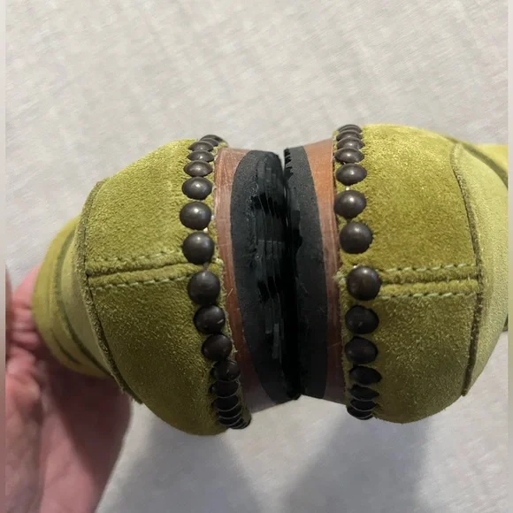 EUC Michael Kors Green Suede Clogs. Women's Size: 9. - Picture 8 of 12